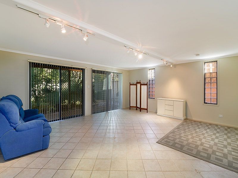 15 Mimosa Road, Budgewoi NSW 2262