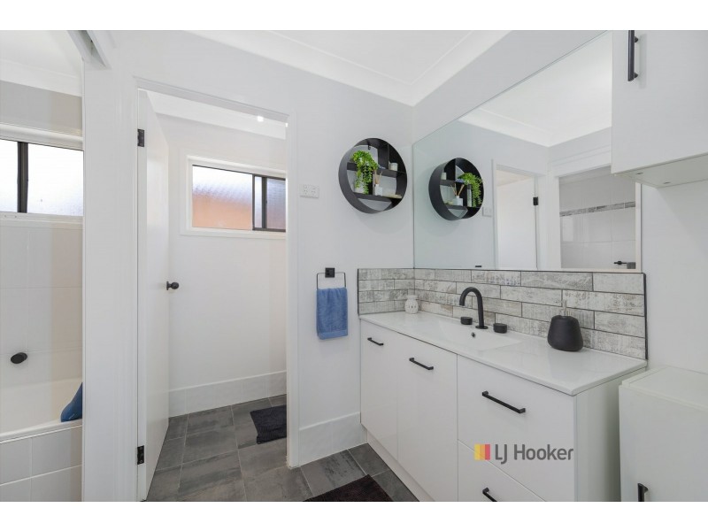27 Birdwood Drive, Blue Haven NSW 2262