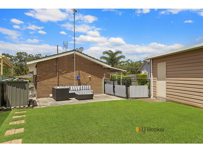 27 Birdwood Drive, Blue Haven NSW 2262