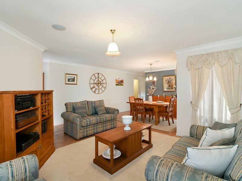 16 Courigal Street, Lake Haven NSW 2263