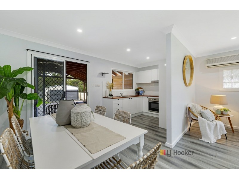 10 Deakin Avenue, Lake Munmorah NSW 2259