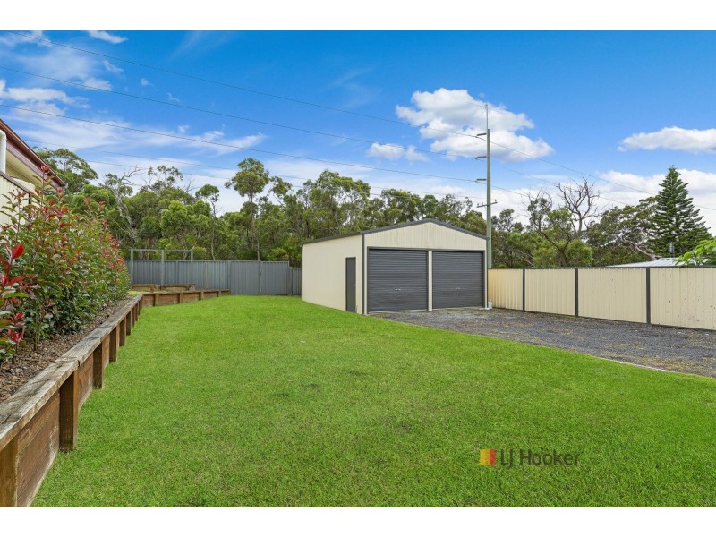 10 Deakin Avenue, Lake Munmorah NSW 2259