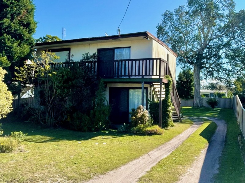 19 Alexandra Street, Budgewoi NSW 2262