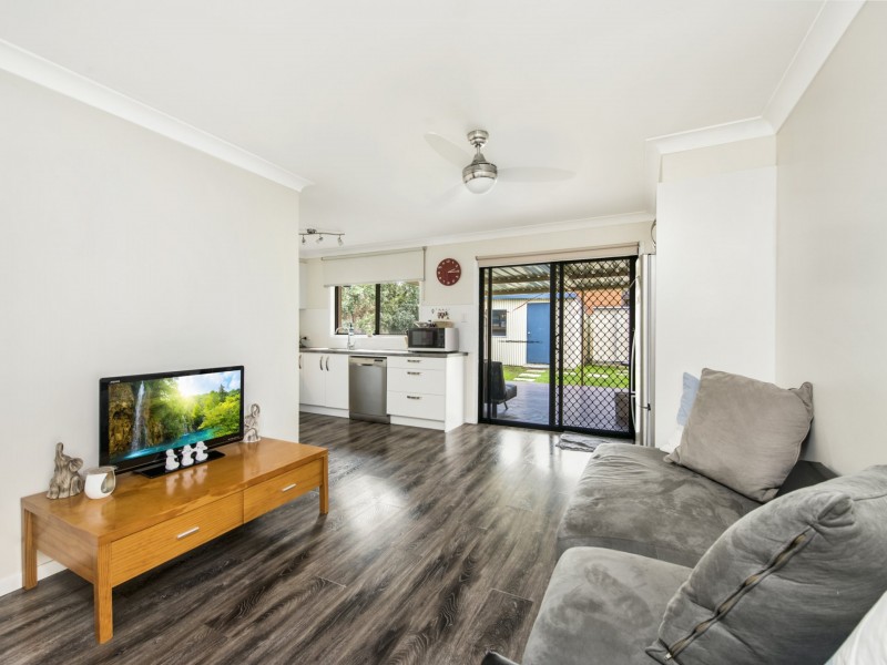 9 Minnamurra Road, Gorokan NSW 2263