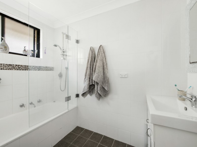 9 Minnamurra Road, Gorokan NSW 2263