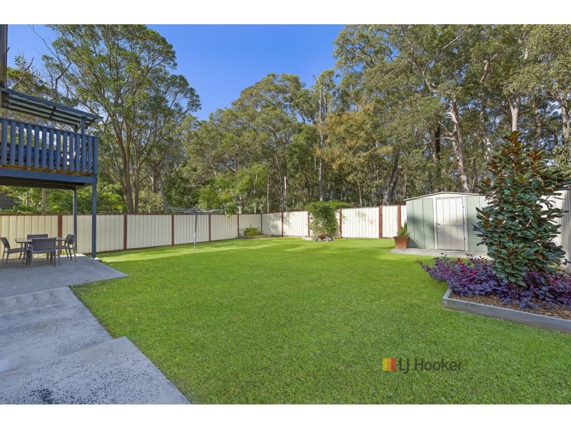 11 Merinda Avenue, Charmhaven NSW 2263