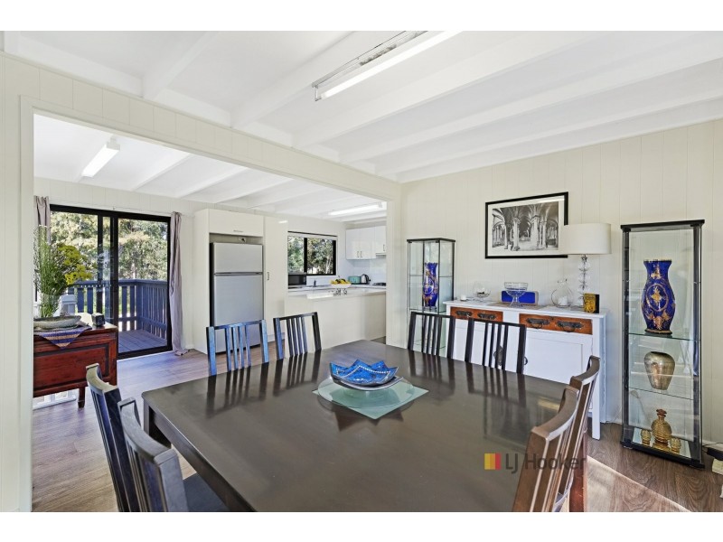 11 Merinda Avenue, Charmhaven NSW 2263