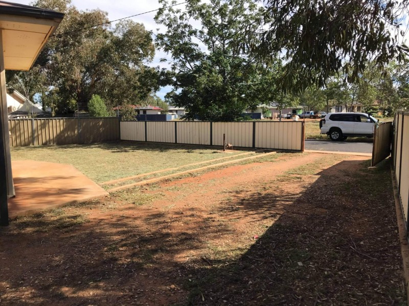 2 Wilga Crescent, Cobar NSW 2835