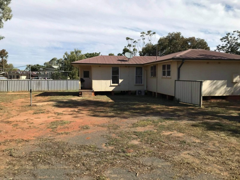 2 Wilga Crescent, Cobar NSW 2835