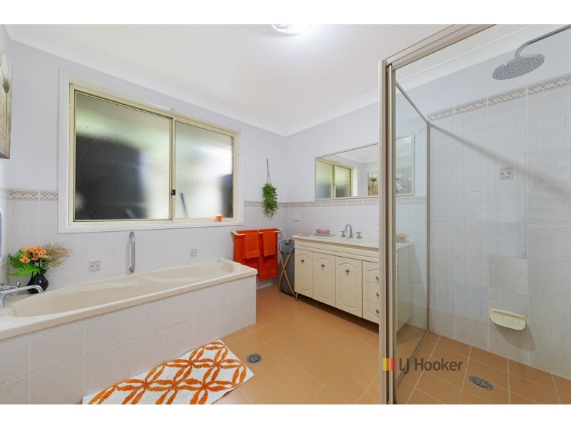 15 Mountain View Drive, Woongarrah NSW 2259