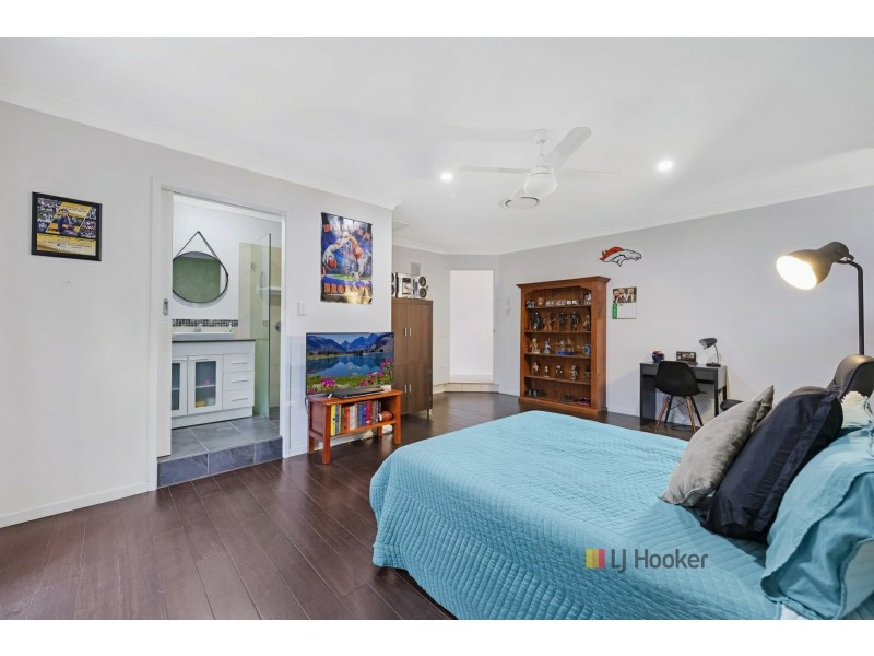 15 Mountain View Drive, Woongarrah NSW 2259