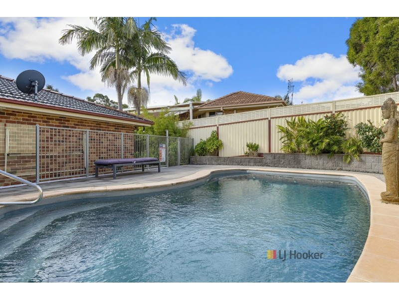 15 Mountain View Drive, Woongarrah NSW 2259