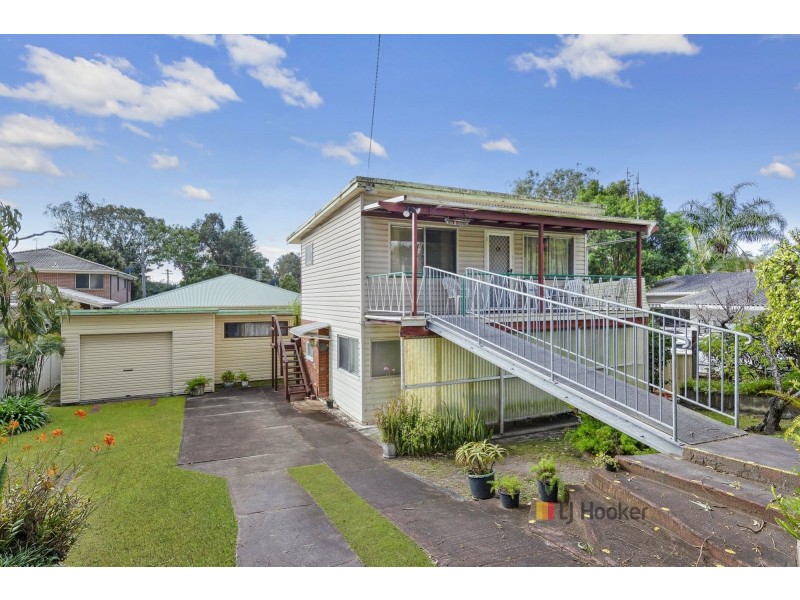 17 Scenic Drive, Budgewoi NSW 2262