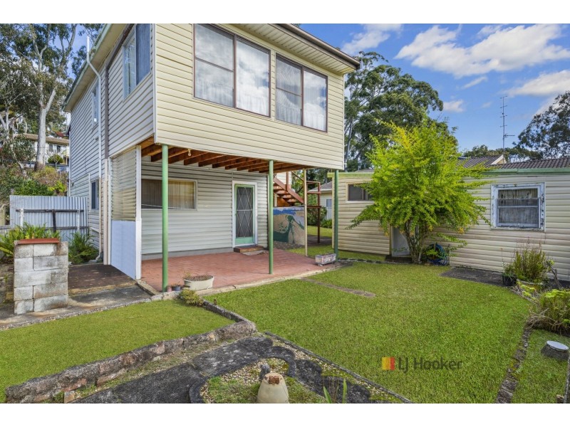 17 Scenic Drive, Budgewoi NSW 2262