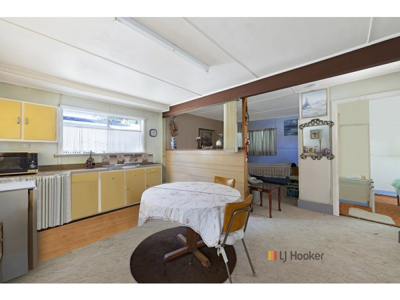 17 Scenic Drive, Budgewoi NSW 2262