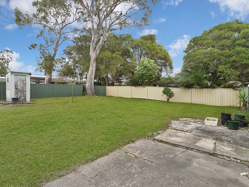 25 Kalani Street, Budgewoi NSW 2262