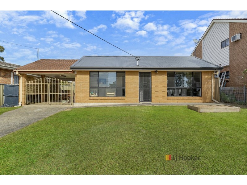 127 Winbin Crescent, Gwandalan NSW 2259