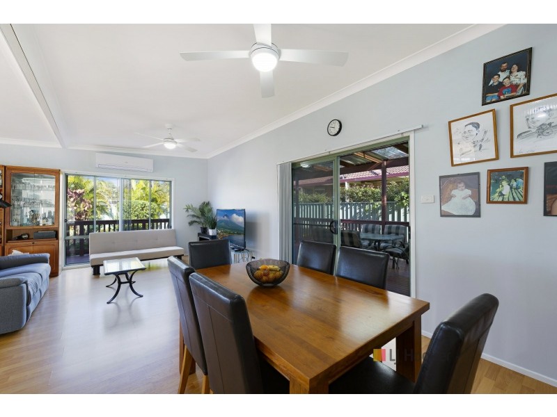 18 Elua Avenue, Budgewoi NSW 2262