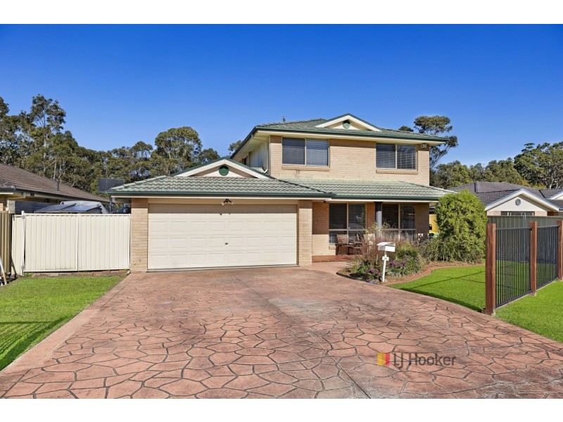 26 Pinehurst Way, Blue Haven NSW 2262