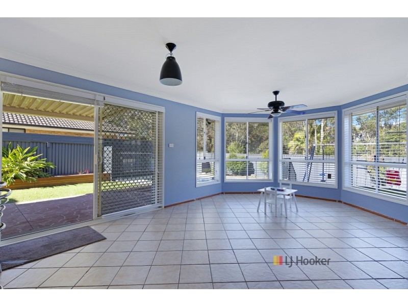 26 Pinehurst Way, Blue Haven NSW 2262