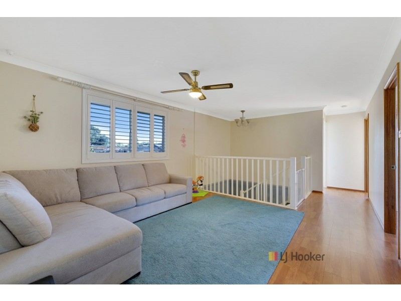 26 Pinehurst Way, Blue Haven NSW 2262