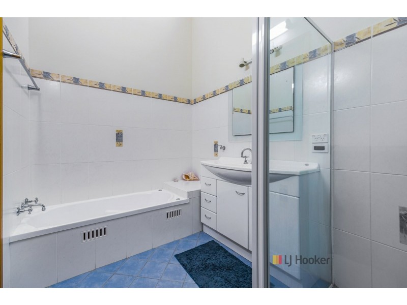 25 Lauren Avenue, Lake Munmorah NSW 2259