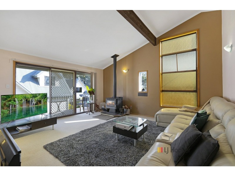 25 Lauren Avenue, Lake Munmorah NSW 2259