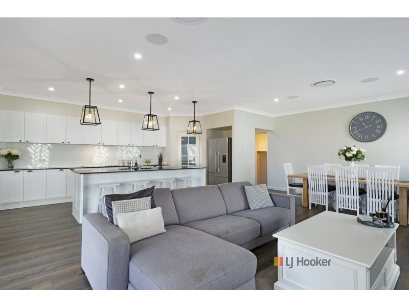 6 Rosemeadow Drive, Gwandalan NSW 2259