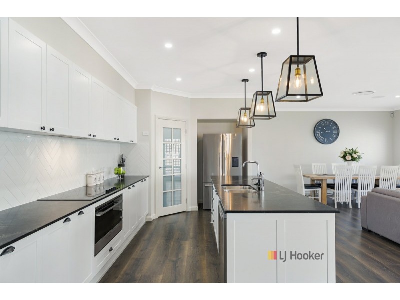 6 Rosemeadow Drive, Gwandalan NSW 2259