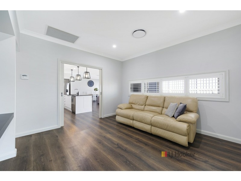 6 Rosemeadow Drive, Gwandalan NSW 2259