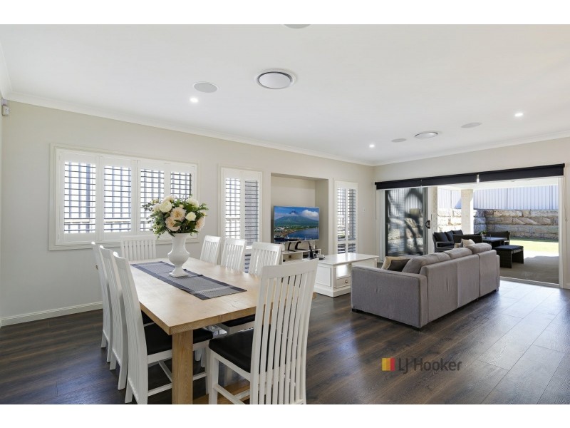 6 Rosemeadow Drive, Gwandalan NSW 2259