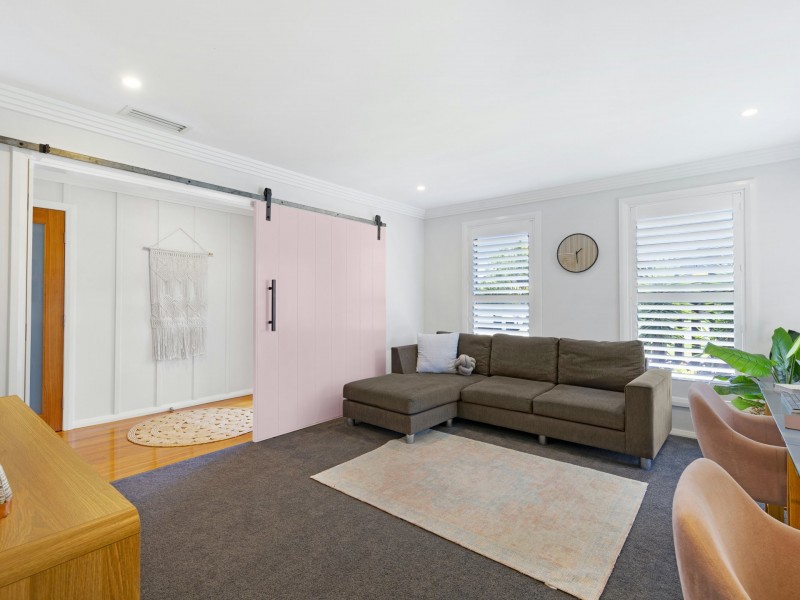 18 Haven Cres, Woongarrah NSW 2259