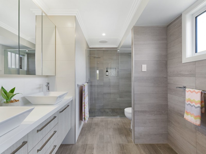 18 Haven Cres, Woongarrah NSW 2259