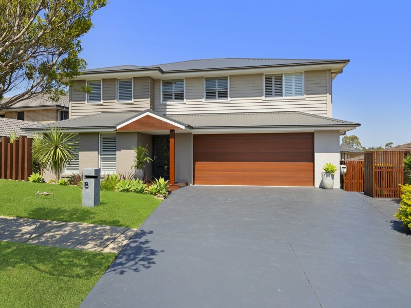 18 Haven Cres, Woongarrah NSW 2259