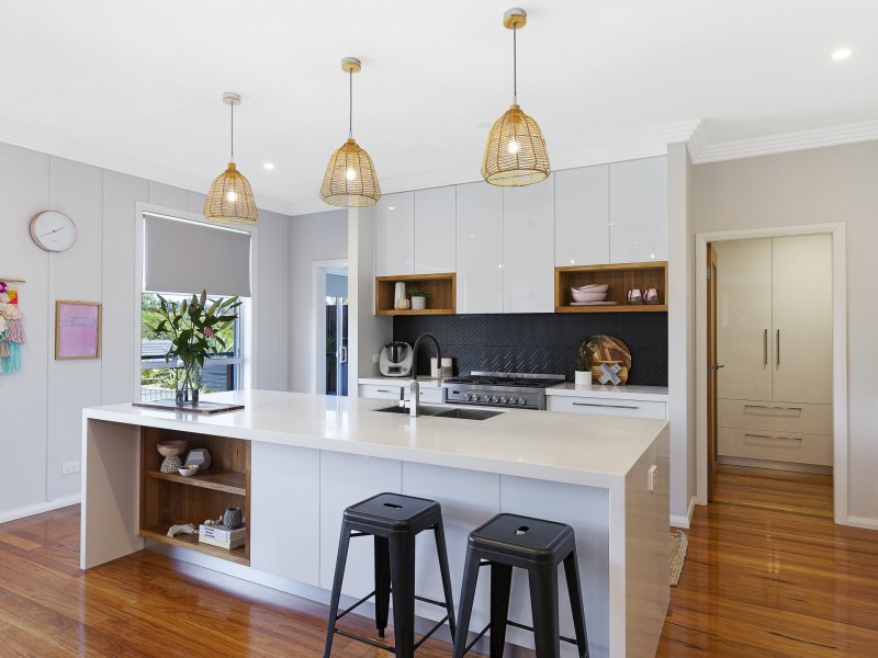 18 Haven Cres, Woongarrah NSW 2259