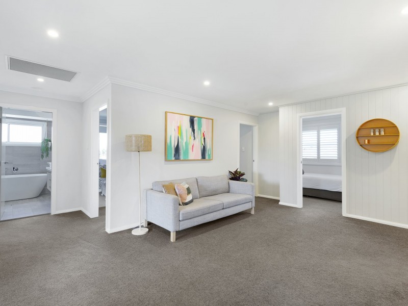 18 Haven Cres, Woongarrah NSW 2259