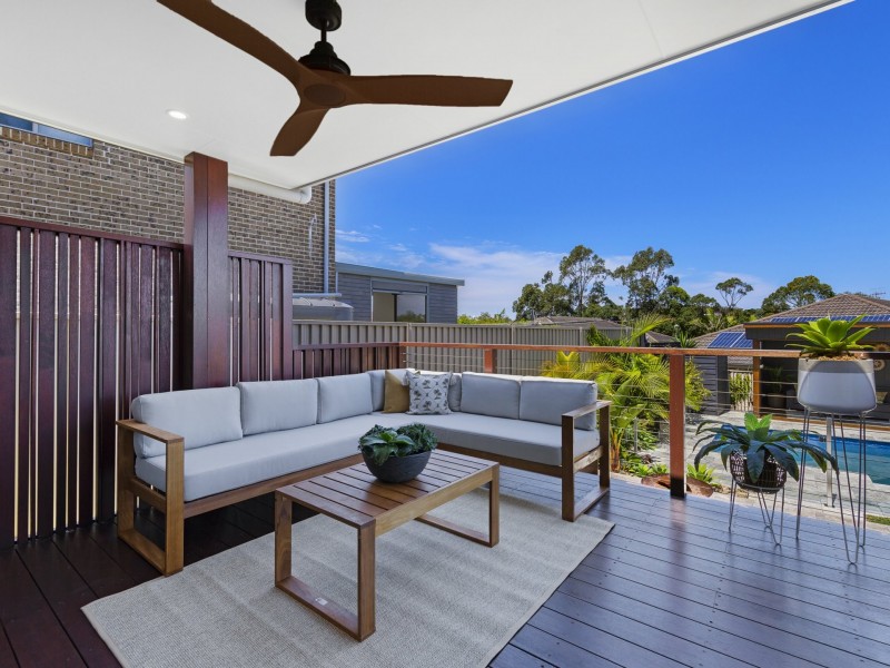 18 Haven Cres, Woongarrah NSW 2259