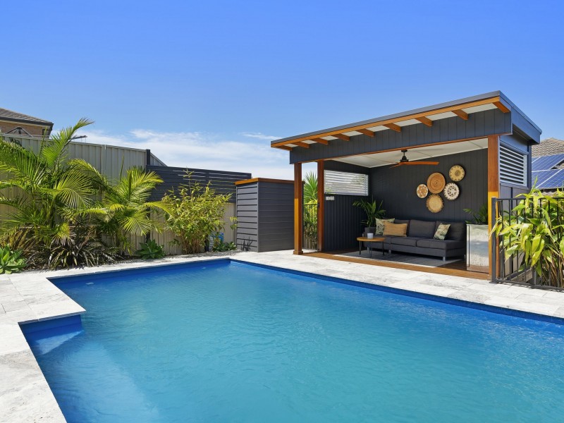 18 Haven Cres, Woongarrah NSW 2259