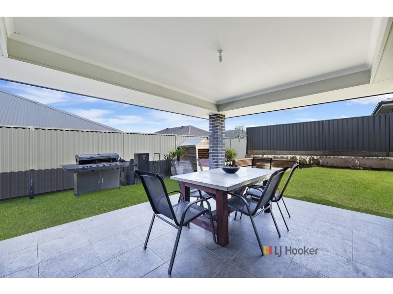 8 Carroll Circuit, Cooranbong NSW 2265