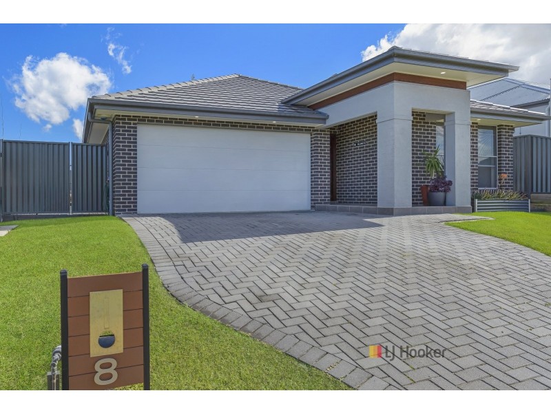 8 Carroll Circuit, Cooranbong NSW 2265