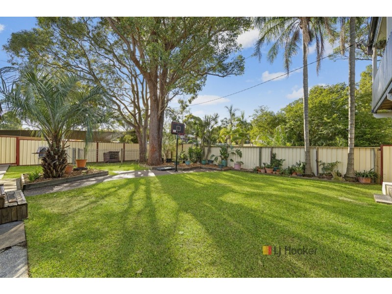 11 Merinda Avenue, Charmhaven NSW 2263