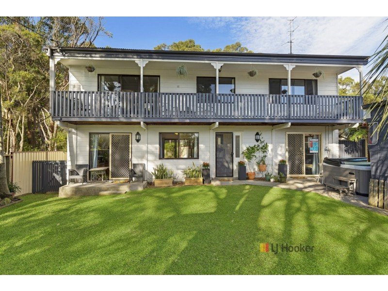 11 Merinda Avenue, Charmhaven NSW 2263