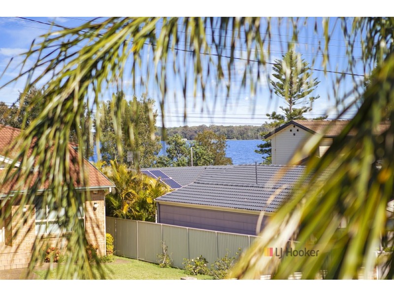 59 Anita Avenue, Lake Munmorah NSW 2259