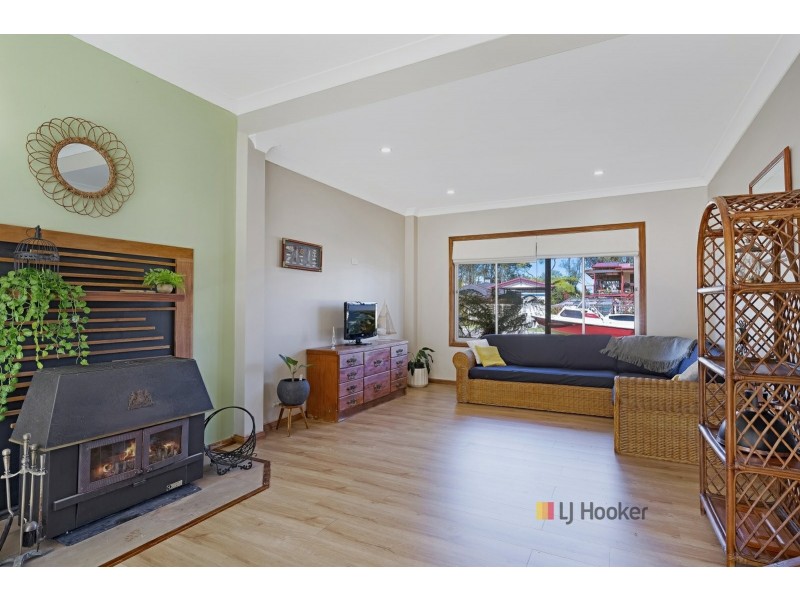 59 Anita Avenue, Lake Munmorah NSW 2259