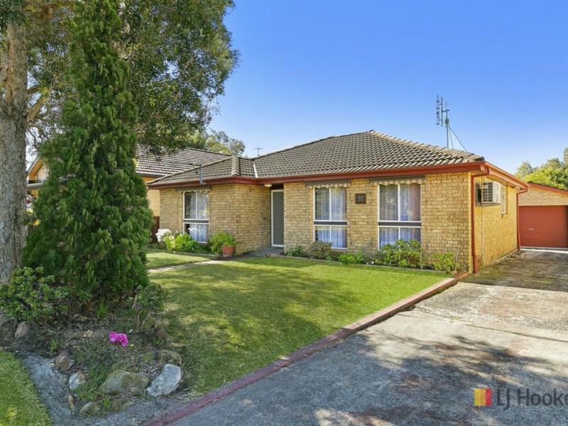 37 Delia Avenue, Budgewoi NSW 2262