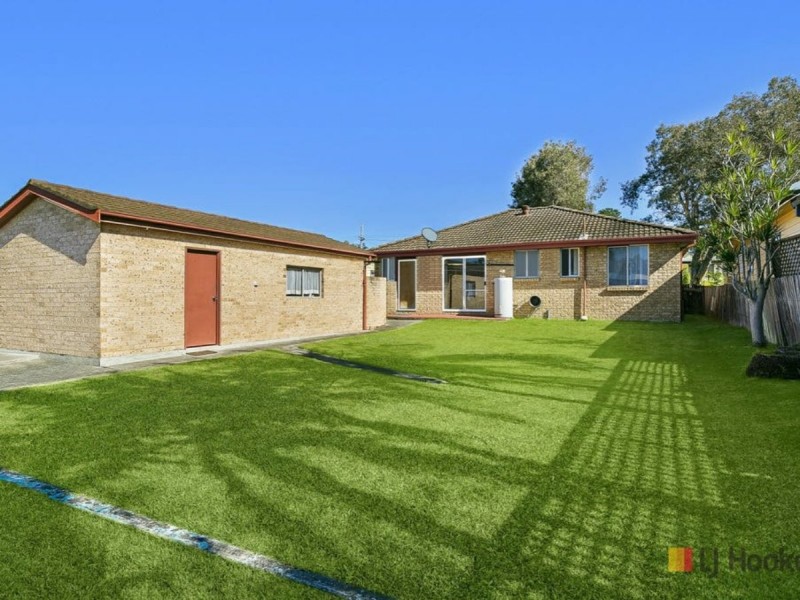 37 Delia Avenue, Budgewoi NSW 2262