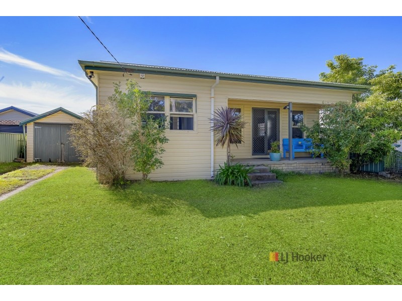 1 Coonanga Avenue, Budgewoi NSW 2262
