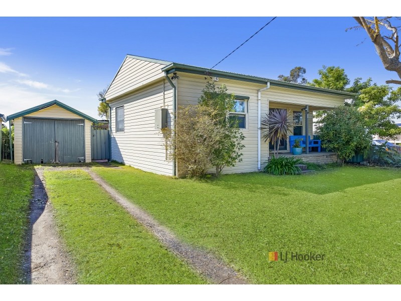 1 Coonanga Avenue, Budgewoi NSW 2262