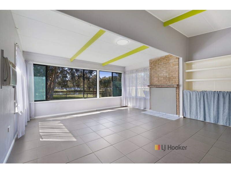 11 Natuna Avenue, Budgewoi NSW 2262
