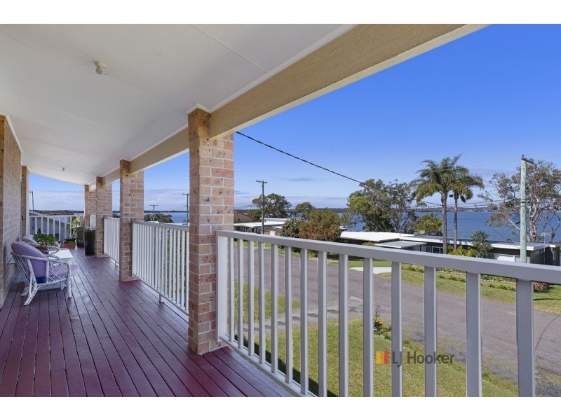 23 Buff Point Avenue, Buff Point NSW 2262